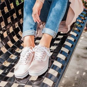 baby pink vans <3